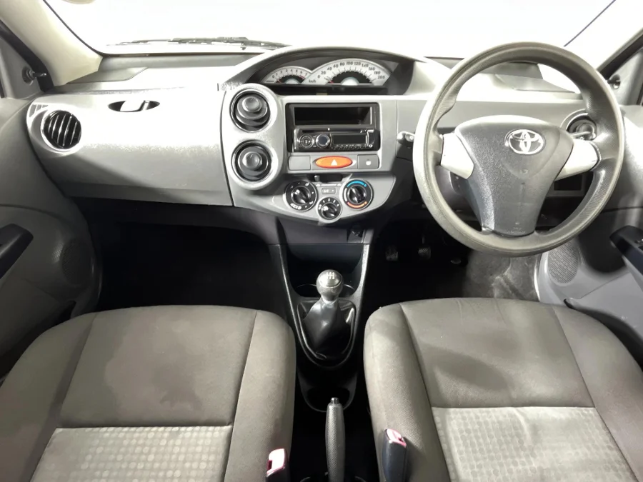 Used 2012 Toyota Etios hatch 1.5 Sprint - WeBuyCars  Witbank