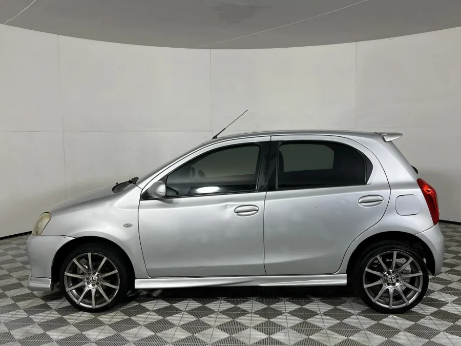 Used 2012 Toyota Etios hatch 1.5 Sprint - WeBuyCars JHB South Used 2012 Toyota Etios hatch 1.5 Sprint - WeBuyCars JHB South