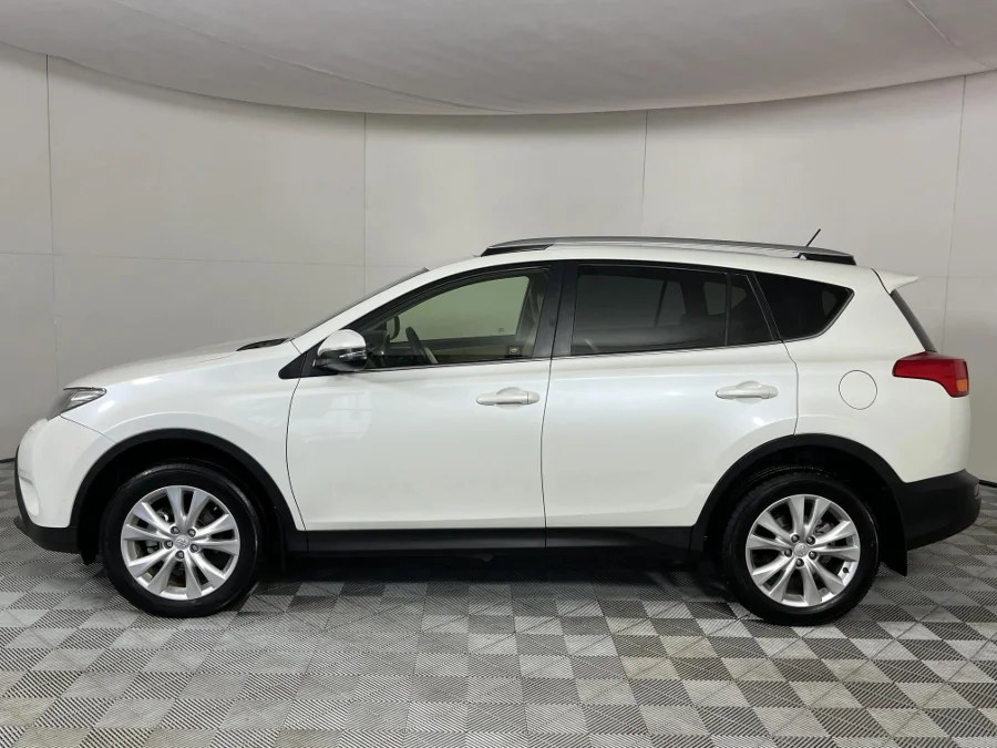 Used 2015 Toyota RAV4 2.2D-4D AWD VX - WeBuyCars Mbombela