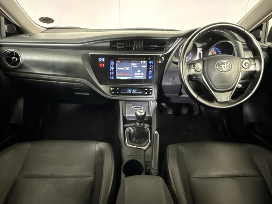Used 2015 Toyota Auris 1.6 XR - WeBuyCars Midstream