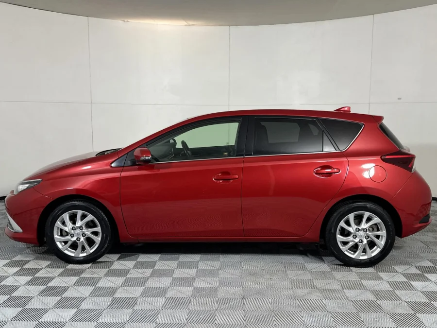 Used 2015 Toyota Auris 1.6 XR - WeBuyCars Midstream