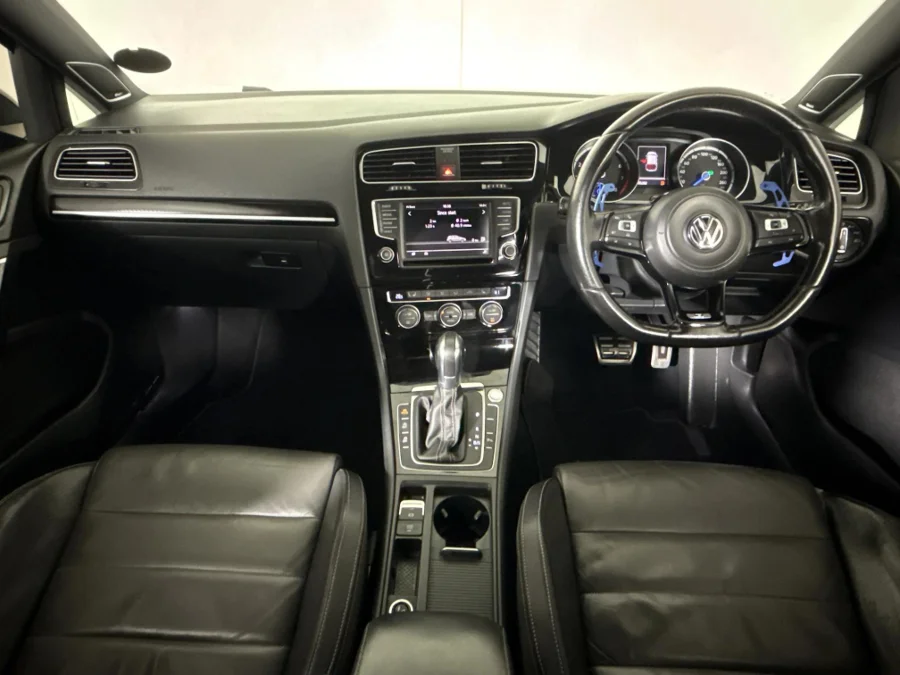 Used 2016 Volkswagen Golf R auto - WeBuyCars Midstream