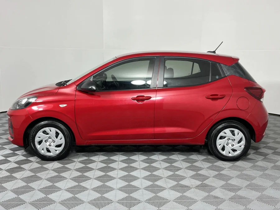 Used 2025 Hyundai Grand i10 1.0 Premium hatch - WeBuyCars Silverlakes