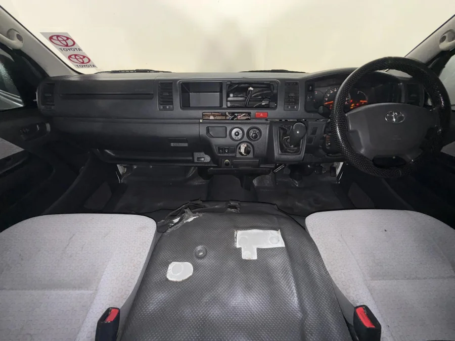 Used 2017 Toyota Quantum 2.5D-4D GL 14-seater bus - WeBuyCars Durban