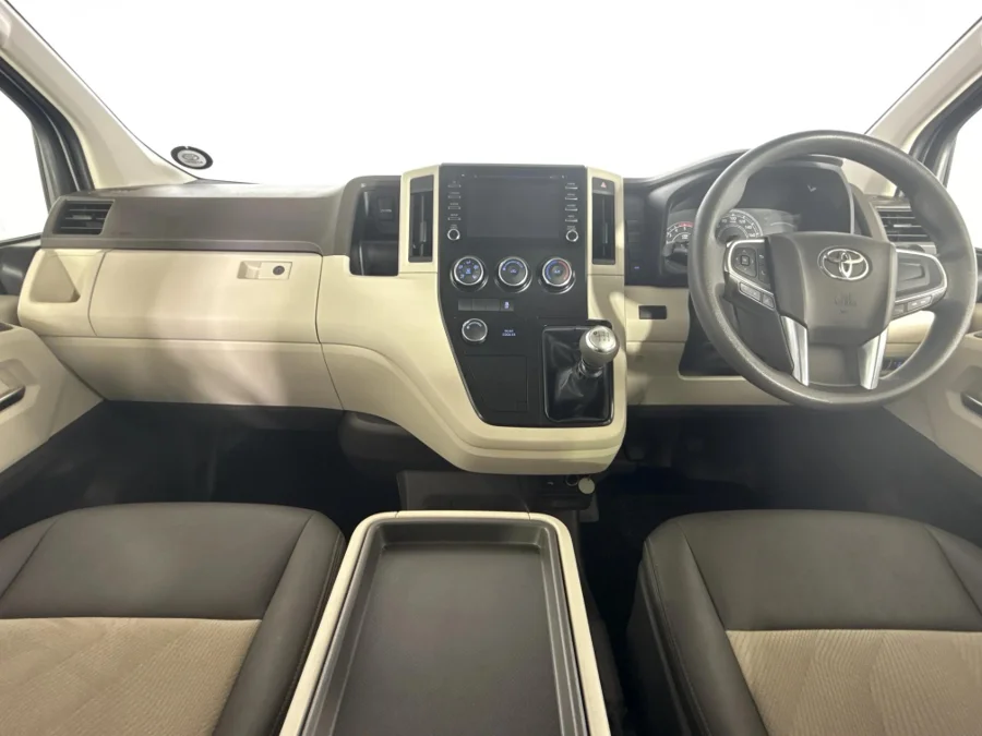 Used 2022 Toyota Quantum 2.8 LWB bus 11-seater GL - WeBuyCars Richmond