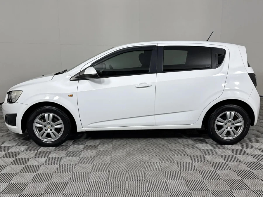 Used 2012 Chevrolet Sonic hatch 1.6 LS Black&White Edition - WeBuyCars Vereeniging