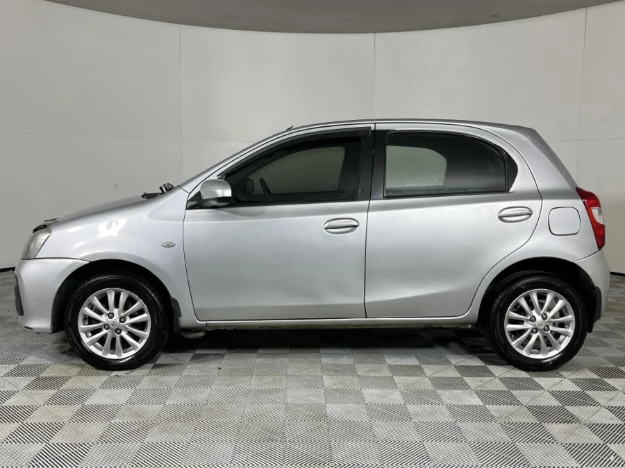 Used 2018 Toyota Etios hatch 1.5 Sprint - WeBuyCars Riverhorse