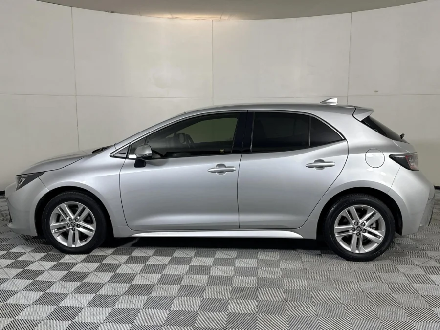 Used 2022 Toyota Corolla hatch 1.2T XS manual - WeBuyCars Midstream