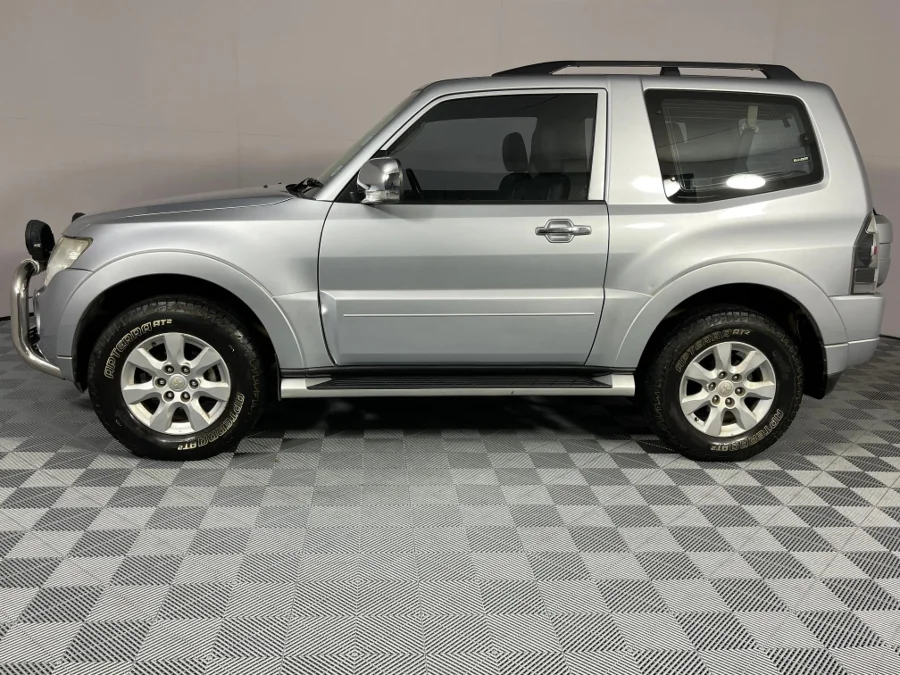 Used 2013 Mitsubishi Pajero 3-door 3.2DI-D GLS Pajero Legend Limited Edition 100 - WeBuyCars Brackenfell Cape Town