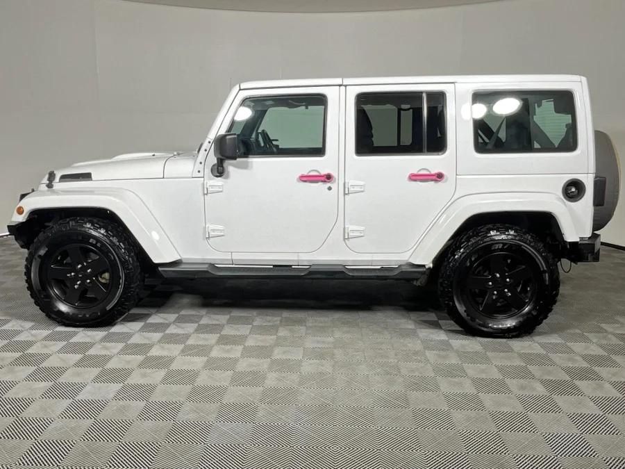 Used 2012 Jeep Wrangler Unlimited Sahara 3.6L 75th Anniversary Edition - WeBuyCars  Witbank