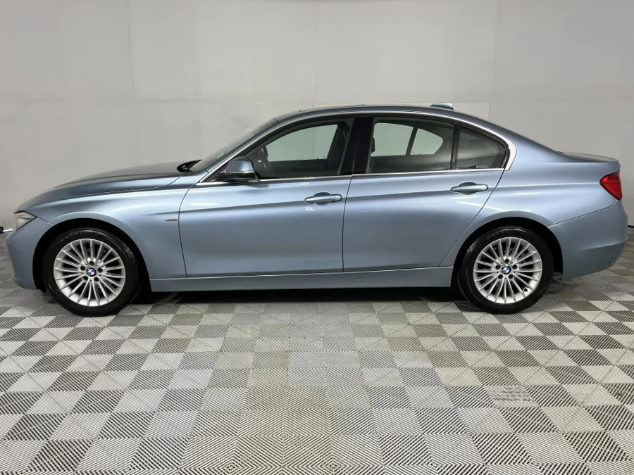 Used 2013 BMW 3 Series 320i Luxury sports-auto - WeBuyCars Silverlakes