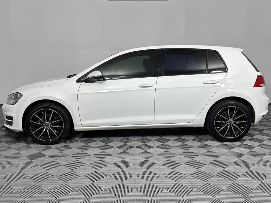 Used 2015 Volkswagen Golf 2.0TDI Comfortline - WeBuyCars Lansdowne