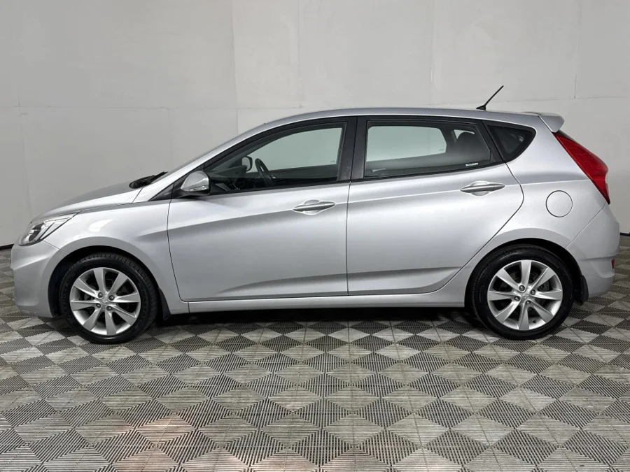 Used 2016 Hyundai Accent hatch 1.6 Fluid - WeBuyCars George