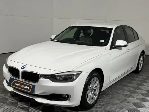 Used 2013 BMW 3 Series 320i sports-auto