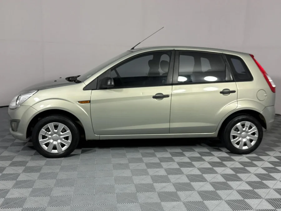 Used 2015 Ford Figo 1.4TDCi Ambiente - WeBuyCars Brackenfell Cape Town Used 2015 Ford Figo 1.4TDCi Ambiente - WeBuyCars Brackenfell Cape Town