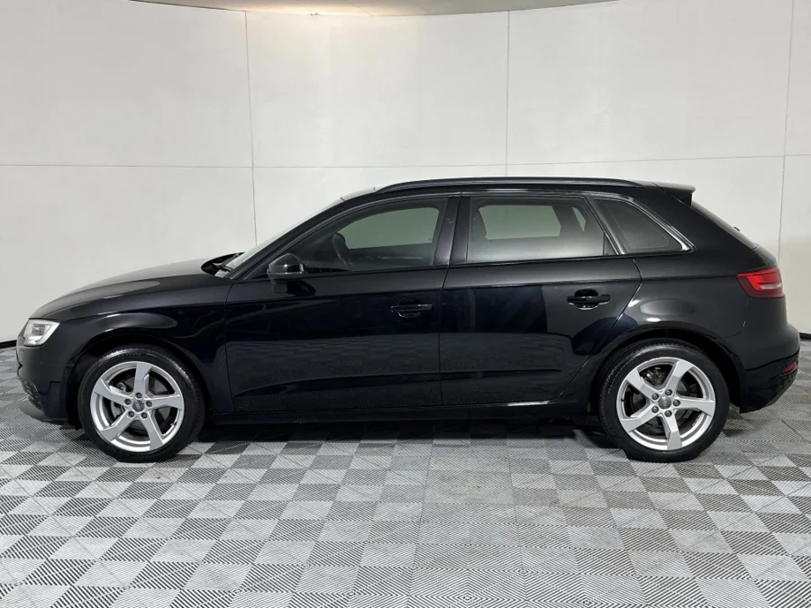 Used 2019 Audi A3 Sportback 30TFSI S line - WeBuyCars Silverlakes