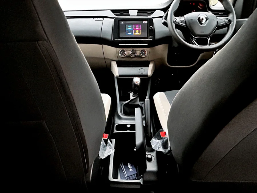 New Renault Triber 1.0 Zen auto - IC Auto Benoni