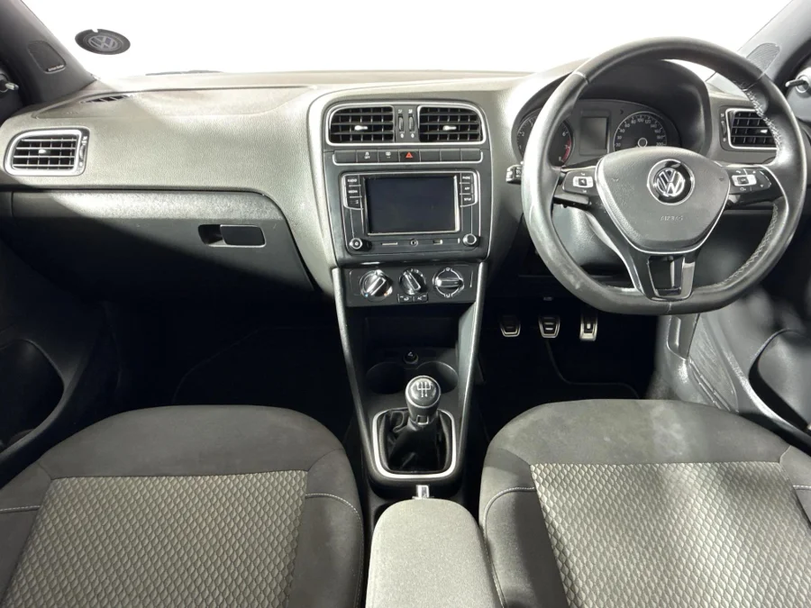 Used 2019 Volkswagen Polo Vivo hatch 1.6 Highline - WeBuyCars Rustenburg