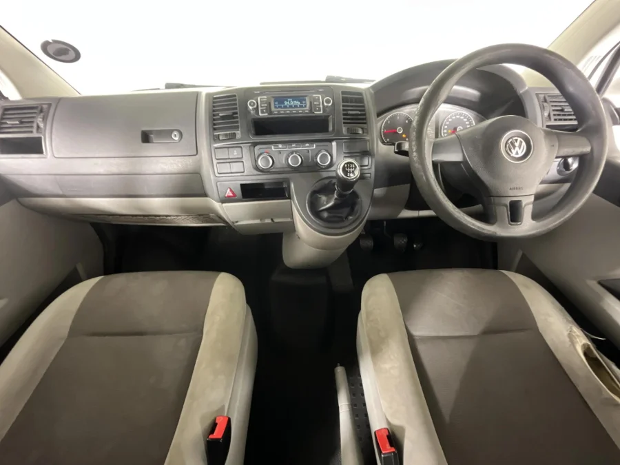 Used 2015 Volkswagen Transporter 2.0TDI crew bus SWB - WeBuyCars Riverhorse