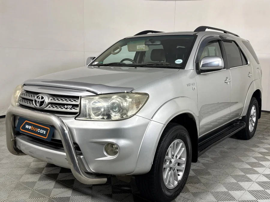 Used 2010 Toyota Fortuner V6 4.0 4x4 auto - WeBuyCars JHB South Used 2010 Toyota Fortuner V6 4.0 4x4 auto - WeBuyCars JHB South