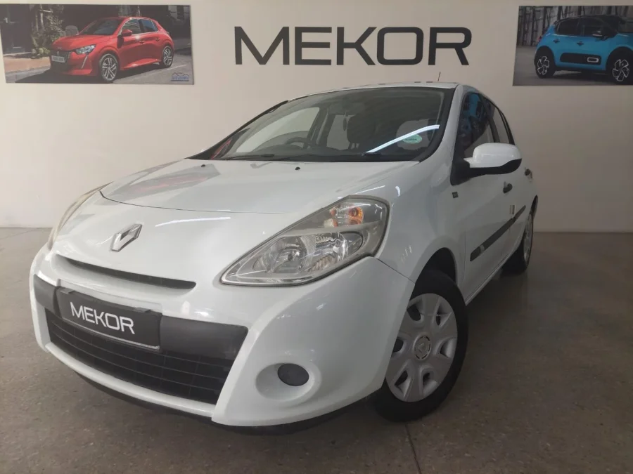 Used 2012 Renault Clio 1.6 Yahoo! - Mekor Suzuki Constantiaberg Used 2012 Renault Clio 1.6 Yahoo! - Mekor Suzuki Constantiaberg