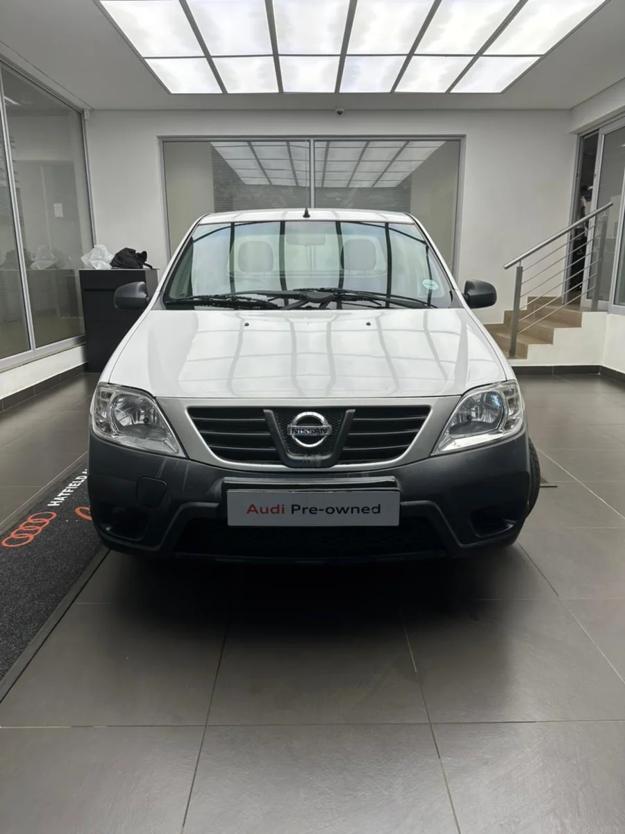 Used 2018 Nissan NP200 1.6i Stealth - Audi Centre Braamfontein Used 2018 Nissan NP200 1.6i Stealth - Audi Centre Braamfontein