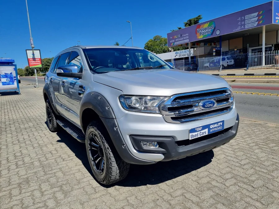 Used 2017 Ford Everest 3.0TDCi 4x4 XLT - Carbase Auto Used 2017 Ford Everest 3.0TDCi 4x4 XLT - Carbase Auto