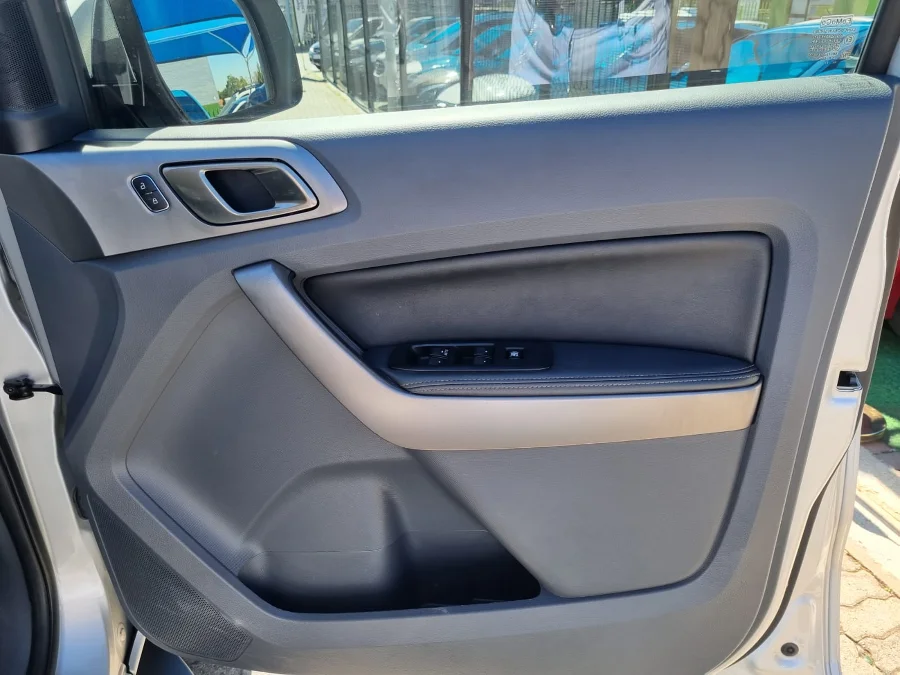 Used 2017 Ford Everest 3.0TDCi 4x4 XLT - Carbase Auto Used 2017 Ford Everest 3.0TDCi 4x4 XLT - Carbase Auto
