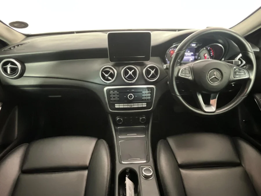 Used 2017 Mercedes-Benz GLA 200 auto - WeBuyCars JHB South