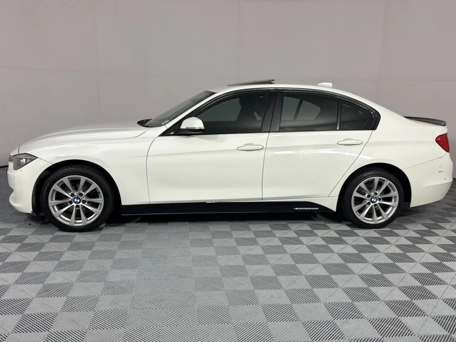 Used 2013 BMW 3 Series 320d - WeBuyCars Lansdowne Used 2013 BMW 3 Series 320d - WeBuyCars Lansdowne
