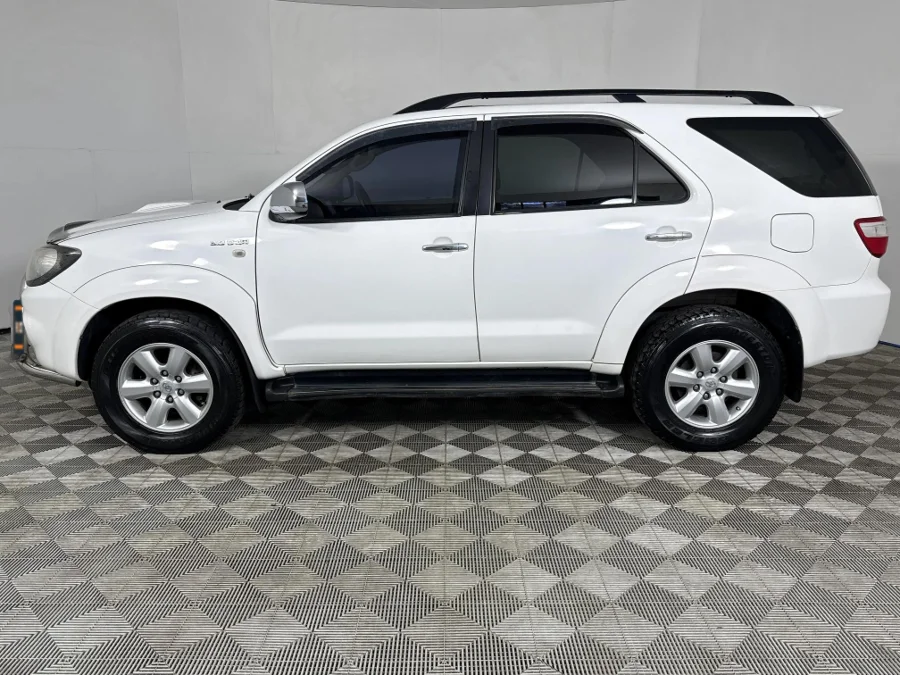 Used 2011 Toyota Fortuner 3.0D-4D 4x4 - WeBuyCars George