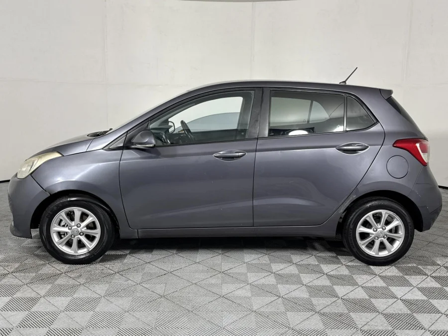 Used 2018 Hyundai Grand i10 1.2 Fluid - WeBuyCars The Dome