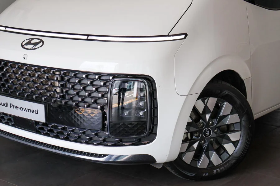 Used 2022 Hyundai Staria 2.2D Luxury - Audi Centre Hatfield