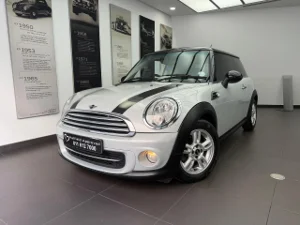 Used 2013 MINI Hatch Cooper auto