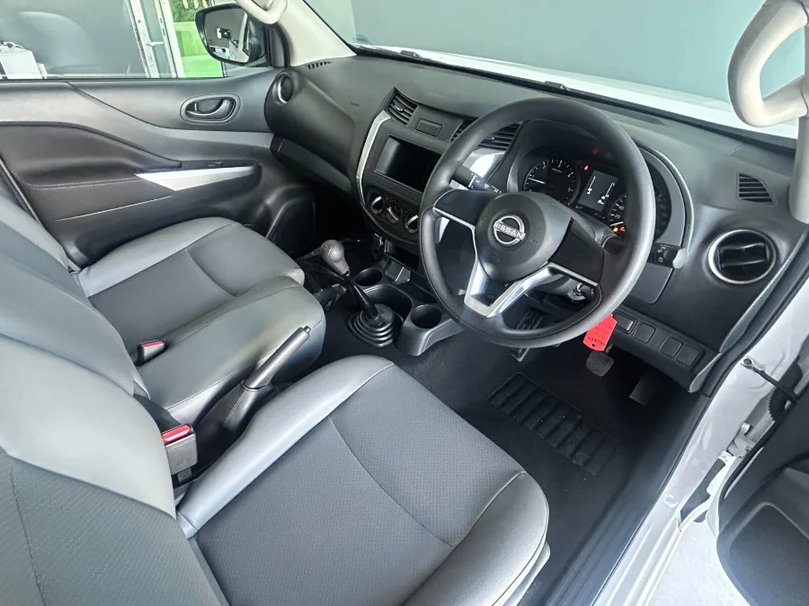 New 2026 Nissan Navara 2.5DDTi single cab XE - IC Auto Benoni