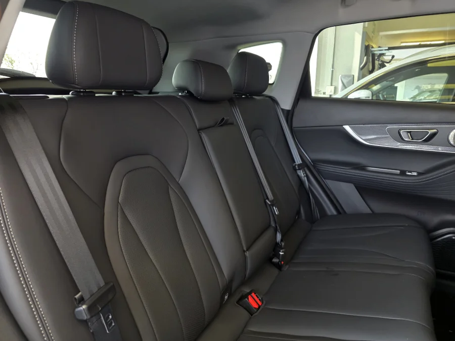 Used 2026 Chery Tiggo 7 1.5T CSH Plug-In Hybrid Ultra - Chery Silver Lakes Used 2026 Chery Tiggo 7 1.5T CSH Plug-In Hybrid Ultra - Chery Silver Lakes