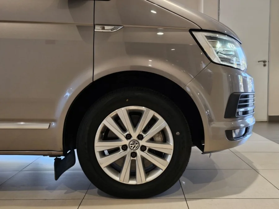 Used 2017 Volkswagen Caravelle 2.0BiTDI Highline - Ford Bryanston Used 2017 Volkswagen Caravelle 2.0BiTDI Highline - Ford Bryanston