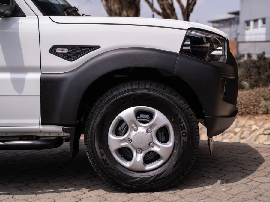 Used 2026 Mahindra Pik Up 2.2CRDe single cab S4 - Ford Fourways