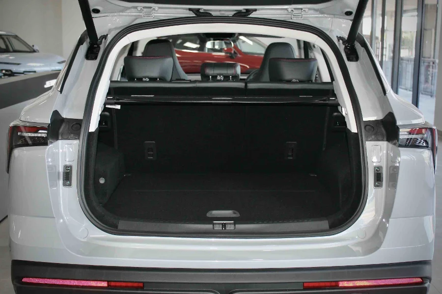 Preloaded Image 15