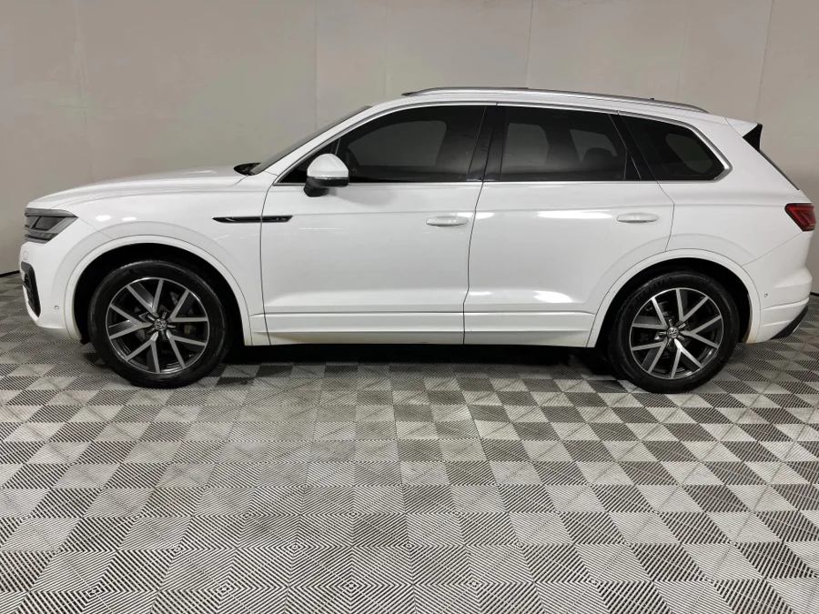Used 2018 Volkswagen Touareg V6 TDI Luxury - WeBuyCars The Dome
