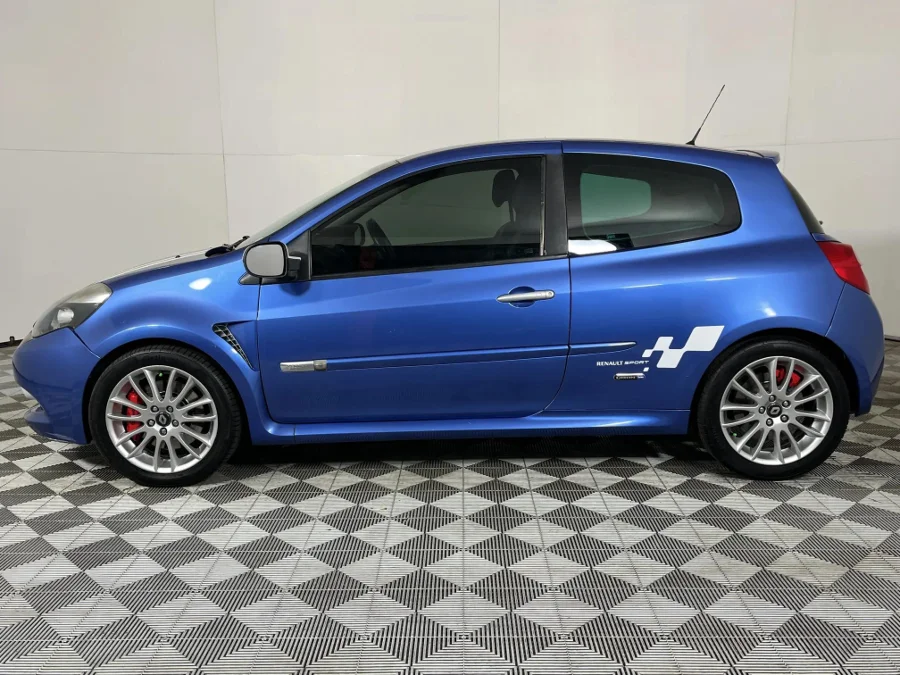 Used 2012 Renault Clio RS 20th Anniversary Edition - WeBuyCars JHB South