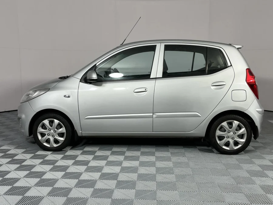 Used 2017 Hyundai i10 1.1 Motion - WeBuyCars Brackenfell Cape Town