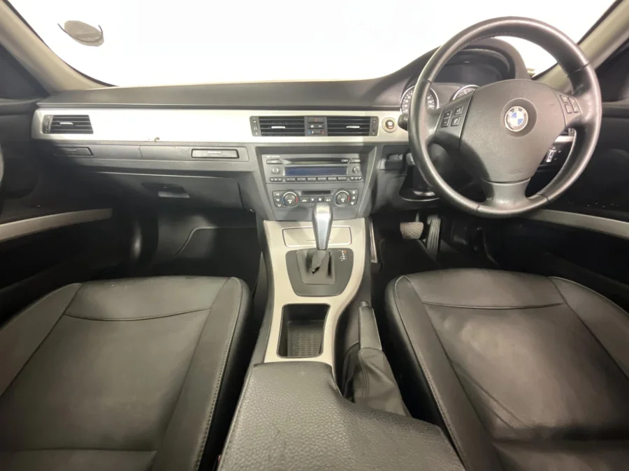 Used 2010 BMW 3 Series 320i auto - WeBuycars East London