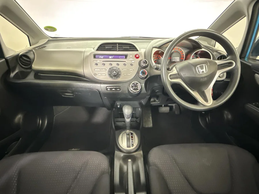 Used 2011 Honda Jazz 1.4 LX automatic - WeBuyCars JHB South