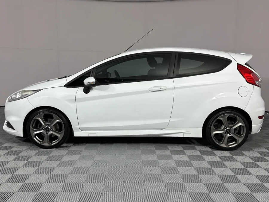 Used 2016 Ford Fiesta ST - WeBuyCars Lansdowne