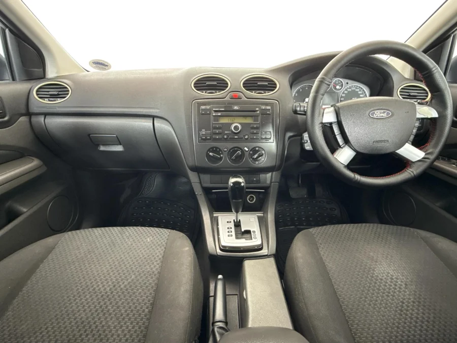 Used 2009 Ford Focus 2.0 4-door Trend auto - WeBuyCars Richmond