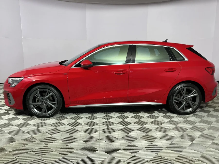 Used 2024 Audi A3 Sportback 35TFSI S line - WeBuyCars Montana