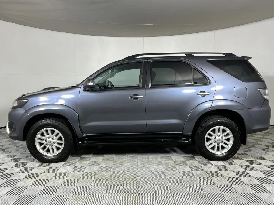 Used 2014 Toyota Fortuner 3.0D-4D Limited auto - WeBuyCars JHB South