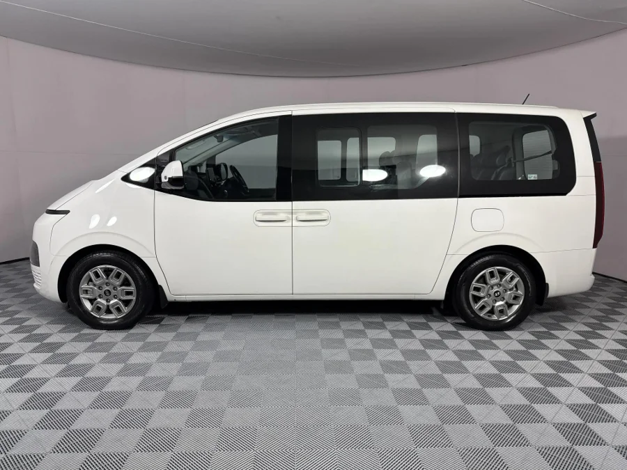 Used 2024 Hyundai Staria 2.2D Executive 9-seater - WeBuyCars Lansdowne Used 2024 Hyundai Staria 2.2D Executive 9-seater - WeBuyCars Lansdowne