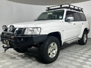 Used 2013 Nissan Patrol 4.8 GRX 4x4 Used 2013 Nissan Patrol 4.8 GRX 4x4